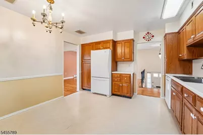 41-57 Rys Ter, Fair Lawn, NJ 07410 - Photo 10