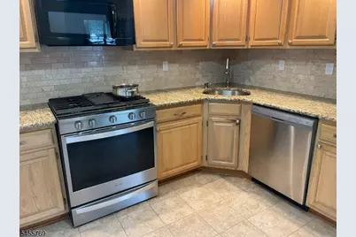 62 Gregory Ln, Franklin Township, NJ 08823 - Photo 10