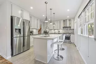 9 Trombley Dr, Livingston, NJ 07039 - Photo 4