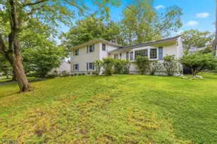 9 Trombley Dr, Livingston, NJ 07039 - Photo 30