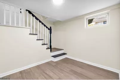 209 S Michigan Ave, Kenilworth, NJ 07033 - Photo 28