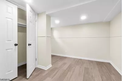 209 S Michigan Ave, Kenilworth, NJ 07033 - Photo 32