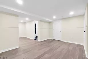 209 S Michigan Ave, Kenilworth, NJ 07033 - Photo 38