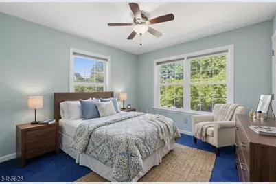 81 Hudson Ave, Ridgefield, NJ 07660 - Photo 8