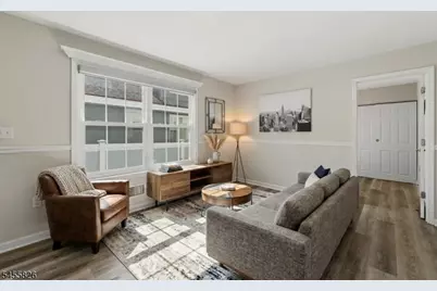 81 Hudson Ave, Ridgefield, NJ 07660 - Photo 4