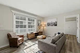 81 Hudson Ave, Ridgefield, NJ 07660 - Photo 4