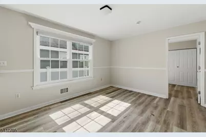 81 Hudson Ave, Ridgefield, NJ 07660 - Photo 20