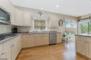 22 Merlin Dr, Washington Township, NJ 07882 - Photo 18