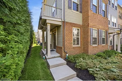 1 Braeburn Ct, Livingston, NJ 07039 - Photo 2