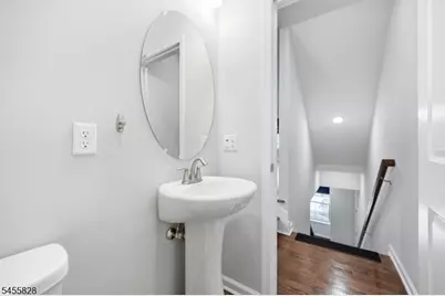 1 Braeburn Ct, Livingston, NJ 07039 - Photo 8