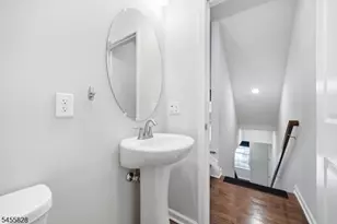 1 Braeburn Ct, Livingston, NJ 07039 - Photo 8