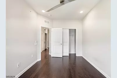 1 Braeburn Ct, Livingston, NJ 07039 - Photo 18