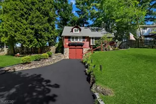 25 Park Rd, Sparta Township, NJ 07871 - Photo 2
