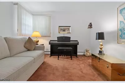 74 Farmingdale Rd, Wayne, NJ 07470 - Photo 18