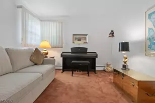 74 Farmingdale Rd, Wayne, NJ 07470 - Photo 18