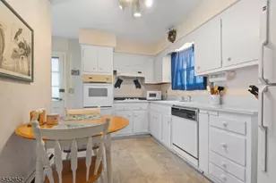 74 Farmingdale Rd, Wayne, NJ 07470 - Photo 12