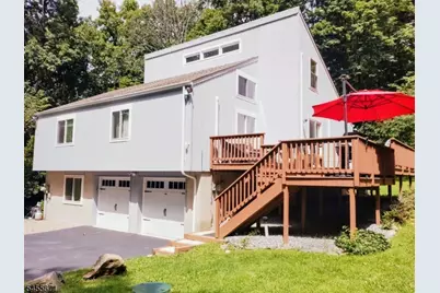 14 Tompkins Ct, Vernon, NJ 07461 - Photo 2