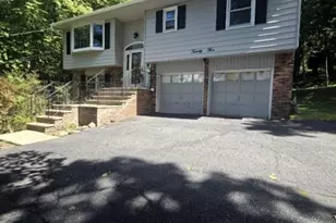 25 Kadel Dr, Mount Arlington, NJ 07856 - Photo 2