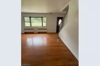 533 Ramapo Valley Rd, Oakland, NJ 07436 - Photo 4