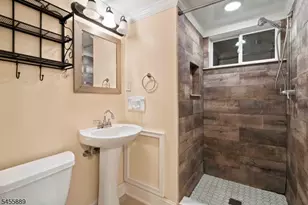 112 Sand Rd, Fairfield, NJ 07004 - Photo 18