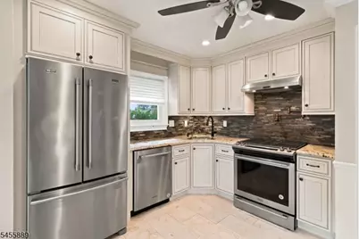 112 Sand Rd, Fairfield, NJ 07004 - Photo 10