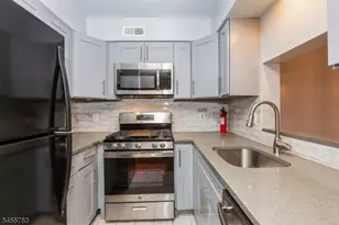 1148 W 7th St, Plainfield, NJ 07063 - Photo 2