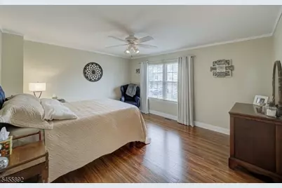 1102 Fox Hill Pl, Holland Township, NJ 08848 - Photo 14