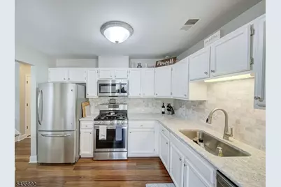 1102 Fox Hill Pl, Holland Township, NJ 08848 - Photo 4