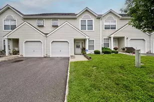 1102 Fox Hill Pl, Holland Township, NJ 08848 - Photo 1