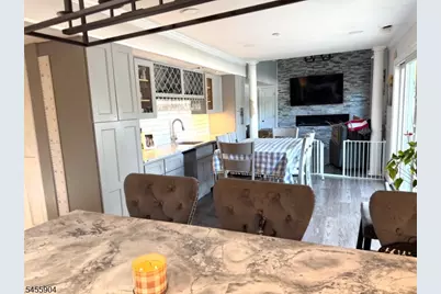 67 Coventry Rd, Wayne, NJ 07470 - Photo 6