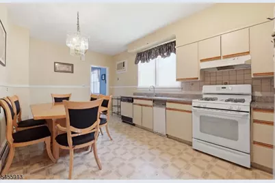 2 Lake St, Belleville, NJ 07109 - Photo 8