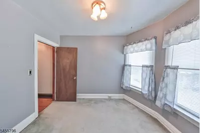 40 Chambers St, Phillipsburg, NJ 08865 - Photo 32