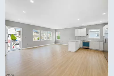 84 Beech St, Belleville, NJ 07109 - Photo 8