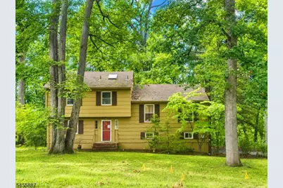 37 Goltra Dr, Bernards Township, NJ 07920 - Photo 1