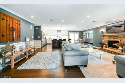 5 Harmer Ter, Wayne, NJ 07470 - Photo 4