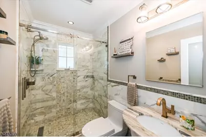 5 Harmer Ter, Wayne, NJ 07470 - Photo 18