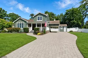 4 Raymond Ct, Lincoln Park, NJ 07035 - Photo 2