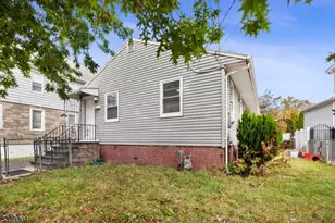 807 Canton St, Elizabeth, NJ 07202 - Photo 2