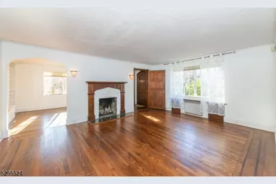 21 N Glen Rd, Mountain Lakes, NJ 07046 - Photo 4