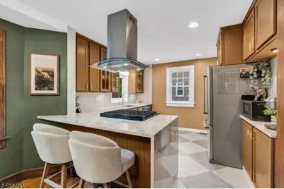 10 Passaic Ave, Roseland, NJ 07068 - Photo 14