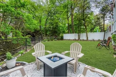 10 Passaic Ave, Roseland, NJ 07068 - Photo 32