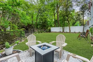 10 Passaic Ave, Roseland, NJ 07068 - Photo 32