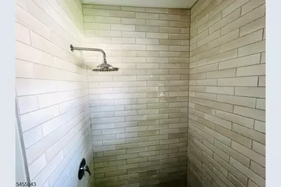 823 S 14th St, Newark, NJ 07108 - Photo 20