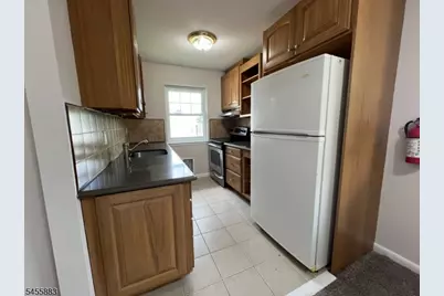 162 Belleville Ave #1B, Bloomfield Twp., NJ 07003 - Photo 2
