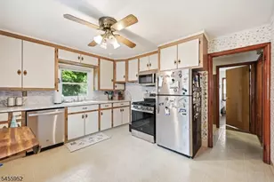 80 Reinman Rd, Warren Township, NJ 07059 - Photo 8