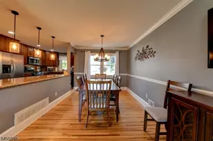 1 Evelyn Pl, Pequannock Township, NJ 07444 - Photo 10