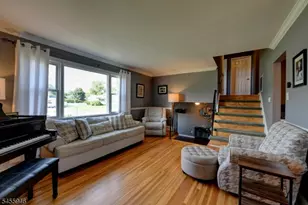 1 Evelyn Pl, Pequannock Township, NJ 07444 - Photo 8