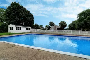 1 Evelyn Pl, Pequannock Township, NJ 07444 - Photo 32