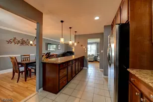 1 Evelyn Pl, Pequannock Township, NJ 07444 - Photo 14