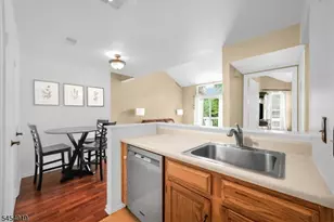 70 Sage Ct, Bedminster Township, NJ 07921 - Photo 6